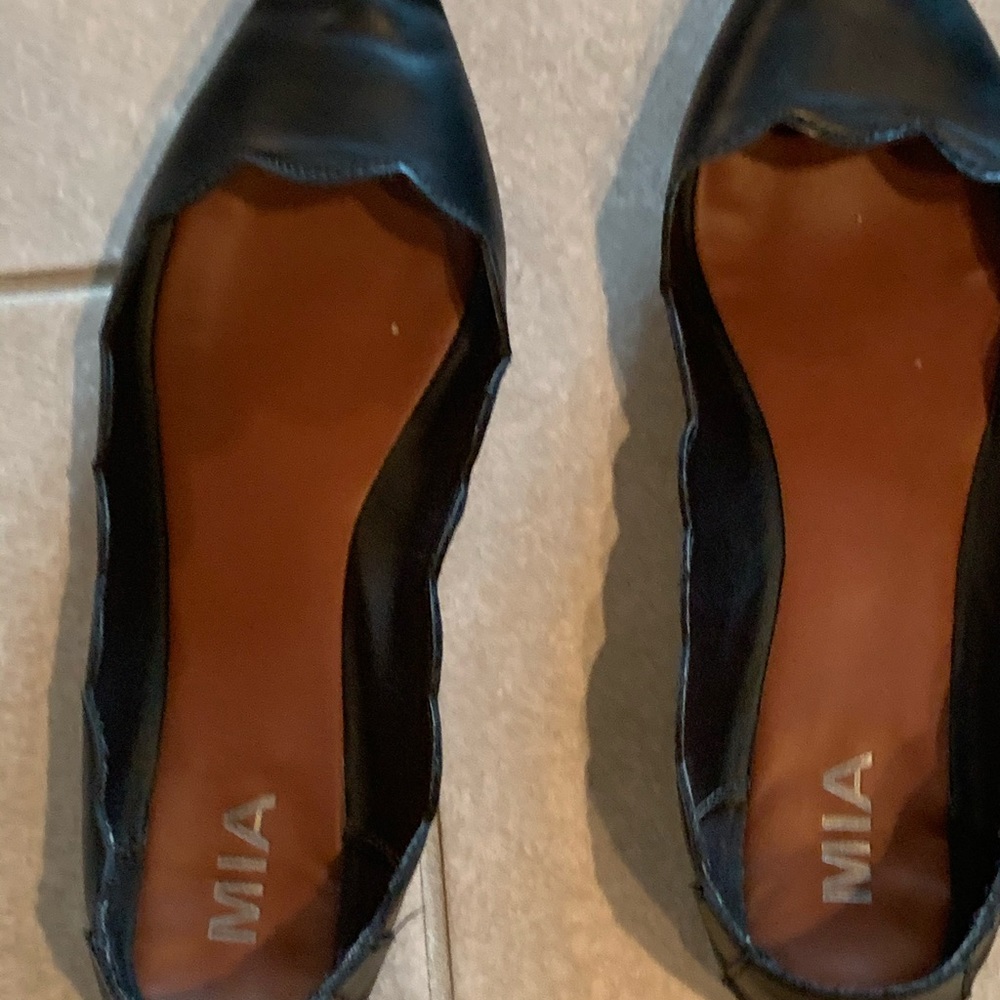 MIA black flats size 10